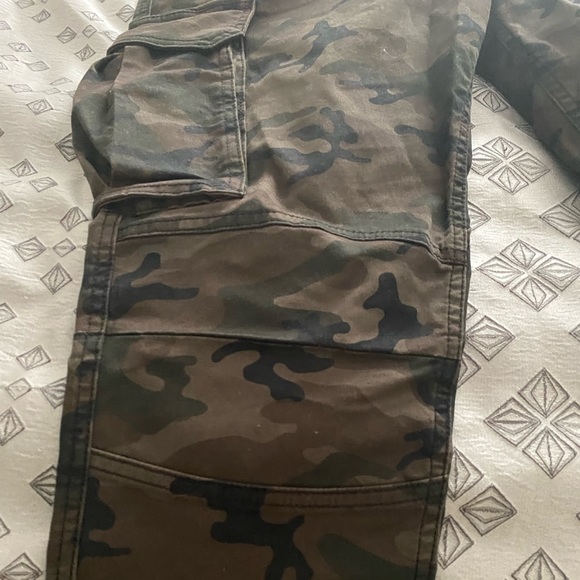 Skinny Cargo Joggers - Picture 2 of 3